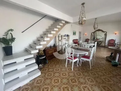 Casa com 4 Quartos à venda, 240m² no Charitas, Niterói