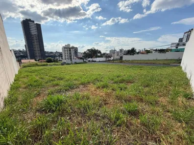 Lote/Terreno à venda, 858m² no Jardim Colina, Uberlândia