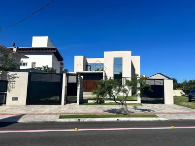 Casa com 5 Quartos à venda, 400m² no Praia do Estaleiro, Balneário Camboriú