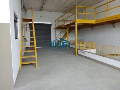 Galpão/Depósito/Armazém para alugar, 393m² no Campanário, Diadema
