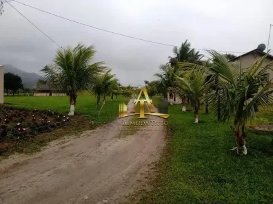 Fazenda/Sítio com 4 Quartos à venda, 300m² no Centro, Registro