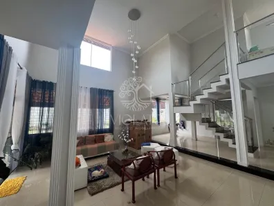 Casa com 4 Quartos para alugar, 336m² no Santos Dumont, Lagoa Santa