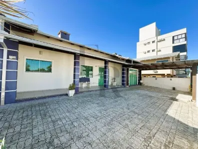 Casa com 4 Quartos à venda, 140m² no Centro, Barra Velha