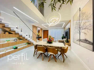 Sobrado com 3 Quartos à venda, 179m² no Floresta, Joinville