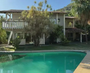 Casa de Condomínio com 3 Quartos à venda, 350m² no Piratininga, Niterói