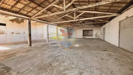 Galpão/Depósito/Armazém para venda ou aluguel, 900m² no Bom Pastor, Natal