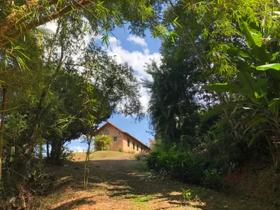 Fazenda/Sítio com 5 Quartos à venda, 1200m² no Área Rural de Sabará, Sabará