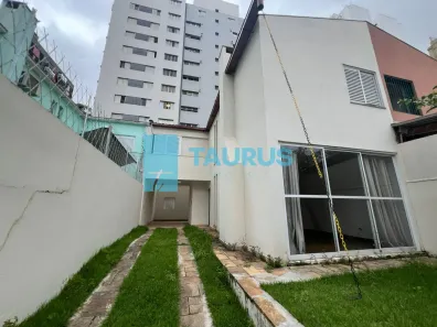 Casa com 3 Quartos à venda, 131m² no Vila Olímpia, São Paulo