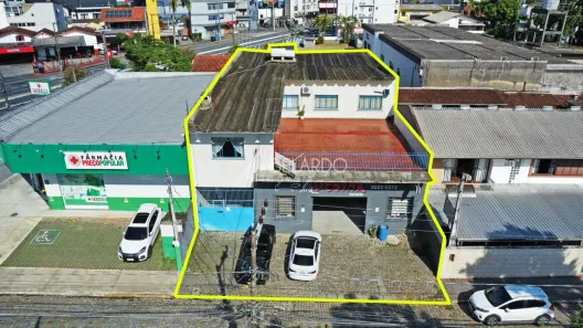 Sala Comercial à venda, 676m² no Centro, Blumenau