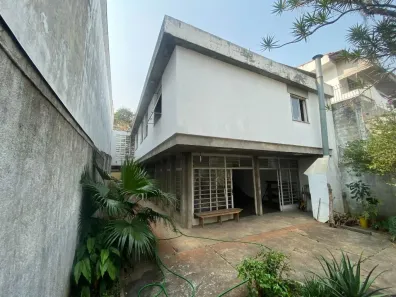 Casa com 5 Quartos à venda, 240m² no Jardim da Glória, São Paulo