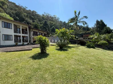 Casa com 3 Quartos à venda, 272m² no Taumaturgo, Teresópolis