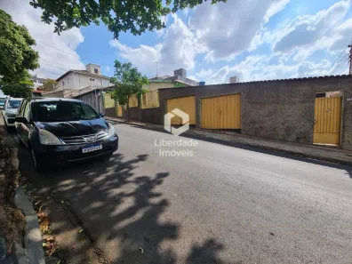 à venda, 600m² no Caiçaras, Belo Horizonte