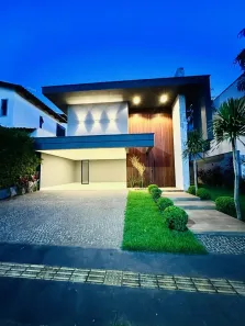 Casa de Condomínio com 3 Quartos à venda, 290m² no Jardins Madri, Goiânia