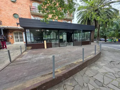 Ponto Comercial para alugar, 100m² no Rio Branco, Porto Alegre