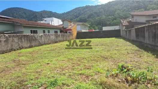 Lote/Terreno à venda, 400m² no Mar Verde, Caraguatatuba