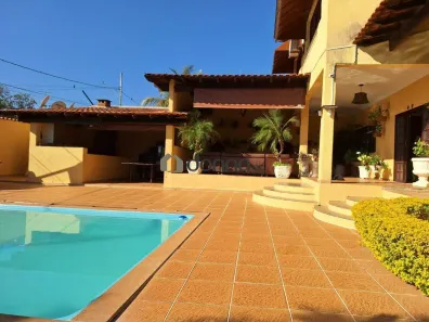 Casa com 4 Quartos à venda, 380m² no Grande Horizonte, Uberaba