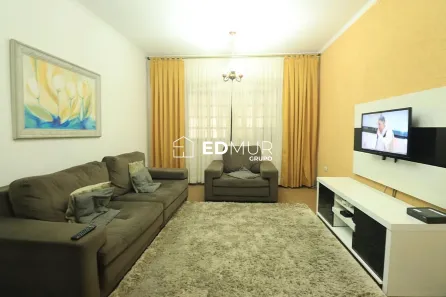 Sobrado com 3 Quartos à venda, 177m² no Parque Novo Oratório, Santo André