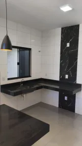 Casa com 2 Quartos à venda, 70m² no Residencial Shangri-lá I, Goiânia