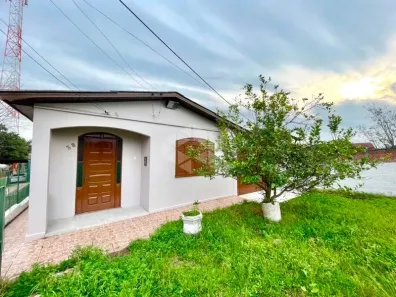 Casa com 3 Quartos para alugar, 85m² no Juscelino Kubitschek, Santa Maria