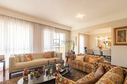 Apartamento com 4 Quartos para alugar, 240m² no Vila Uberabinha, São Paulo