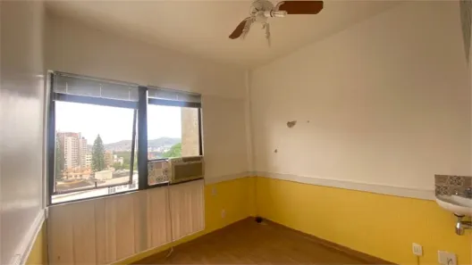 Sala Comercial à venda, 30m² no Petrópolis, Porto Alegre