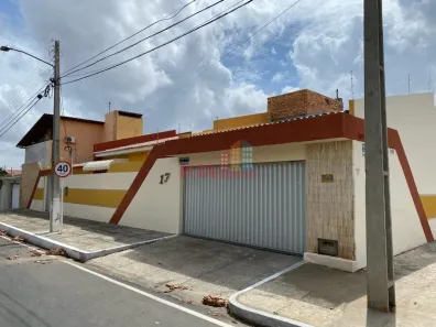 Casa com 4 Quartos à venda, 300m² no Presidente Costa e Silva, Mossoró