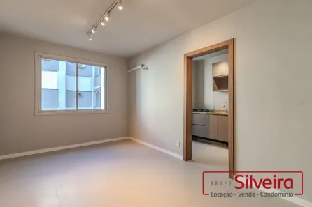 Apartamento com 2 Quartos à venda, 58m² no Vila Ipiranga, Porto Alegre