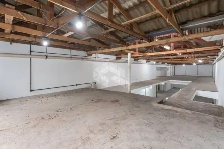 Galpão/Depósito/Armazém para alugar, 580m² no São Geraldo, Porto Alegre