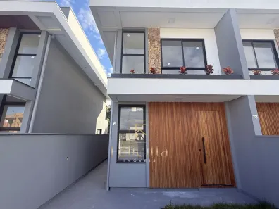 Sobrado com 2 Quartos à venda, 88m² no Forquilhinha, São José
