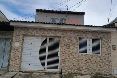Casa com 3 Quartos à venda, 120m² no Clima Bom, Maceió