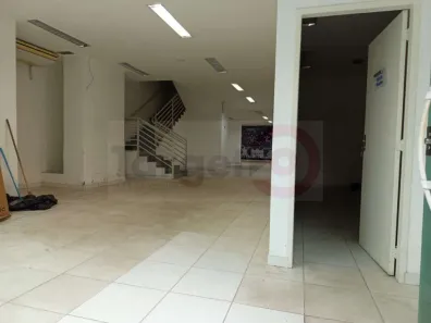 Ponto Comercial para alugar, 700m² no Vila Isabel, Rio de Janeiro