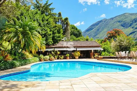 Casa com 6 Quartos à venda, 500m² no Araras, Petrópolis