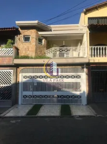 Sobrado com 3 Quartos à venda, 290m² no Cidade das Flores, Osasco