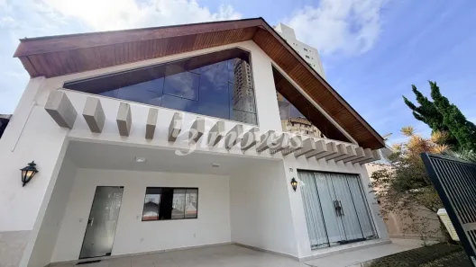 Casa com 3 Quartos à venda, 270m² no Fazenda, Itajaí