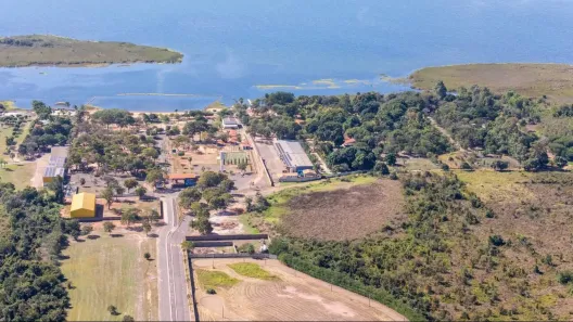 Lote/Terreno à venda, 385m² no Village do Lago, Três Lagoas