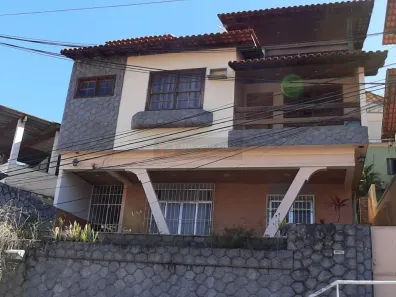 Casa de Condomínio com 4 Quartos à venda, 180m² no Venda da Cruz, São Gonçalo