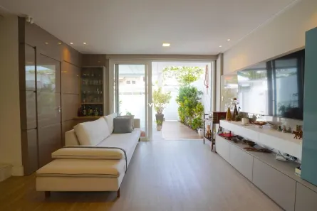 Casa com 3 Quartos à venda, 176m² no Praia dos Amores, Balneário Camboriú