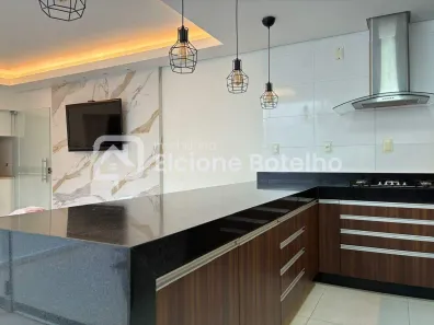 Casa de Condomínio com 5 Quartos para alugar, 170m² no Morada da Colina, Uberlândia