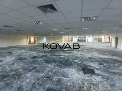 Sala Comercial para alugar, 443m² no Chácara Itaim, São Paulo