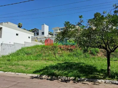 Lote/Terreno à venda, 450m² no Villaggio Capríccio, Louveira