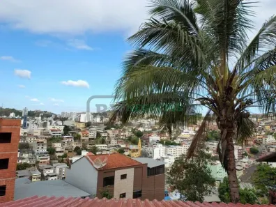 Casa com 4 Quartos à venda, 199m² no Santa Cecília, Juiz de Fora
