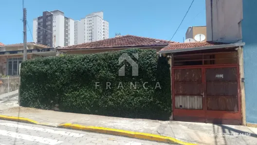 Casa com 3 Quartos à venda, 780m² no Vila Aprazível, Jacareí