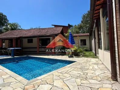 Casa com 5 Quartos à venda, 200m² no Guaratuba, Bertioga