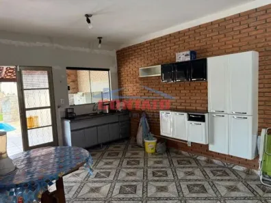 Casa com 2 Quartos para alugar, 100m² no , Itirapina