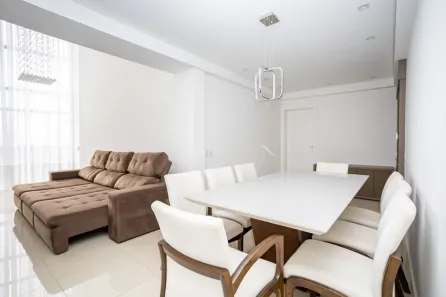 Apartamento com 3 Quartos para alugar, 121m² no Centro, Curitiba