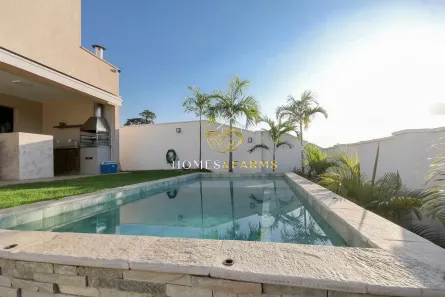 Sobrado com 3 Quartos para alugar, 250m² no Jardins Porto, Senador Canedo