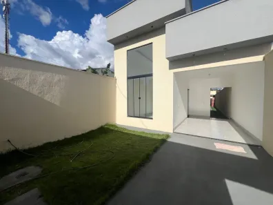 Casa com 3 Quartos à venda, 116m² no Setor Garavelo, Goiânia