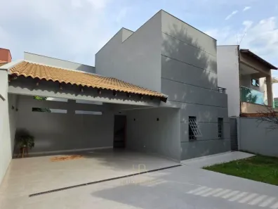 Casa com 4 Quartos à venda, 296m² no Andrade, Londrina