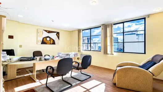 Sala Comercial à venda, 24m² no Centro Histórico, Porto Alegre