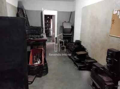 Galpão/Depósito/Armazém à venda, 320m² no Jardim Oriental, São Paulo